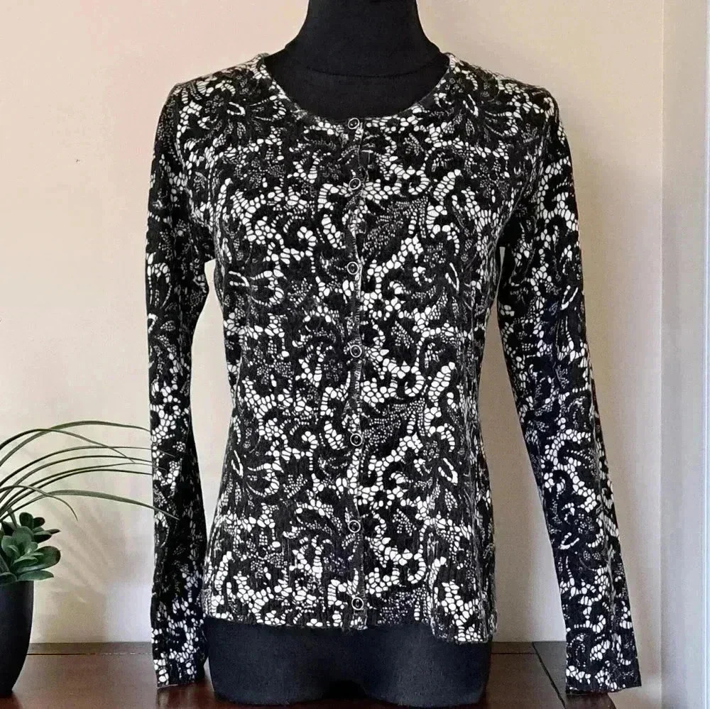George Sweater Black and White Print Cardigan Medium Crewneck Button Front